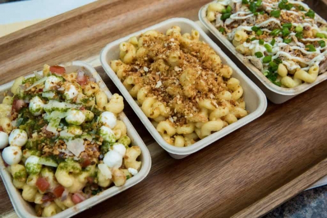 Macarollin catering services rochester